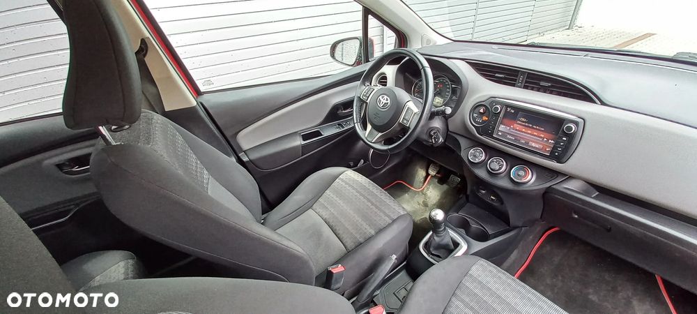 Toyota Yaris 1.0 Active EU6 - 7