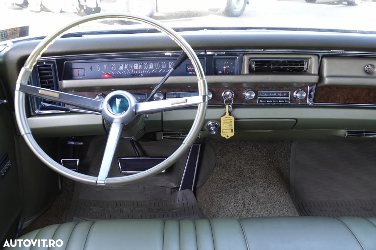 Pontiac Bonneville - 27