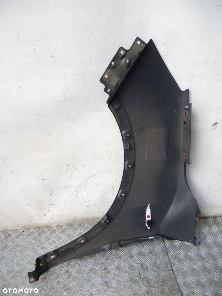 SSANGYONG TIVOLI BŁOTNIK PRAWY PRZÓD ACT 14- - 4