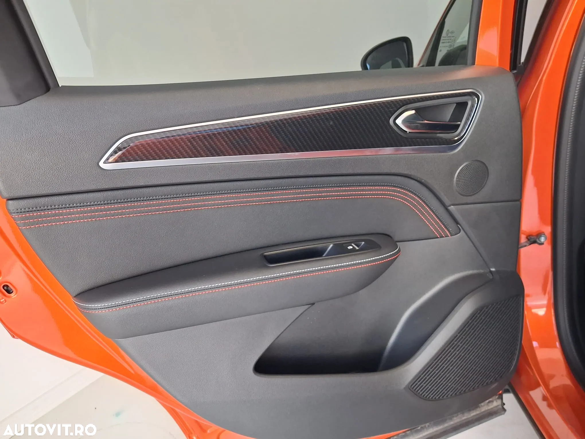 Renault Arkana MHEV 160 EDC RS Line - 13