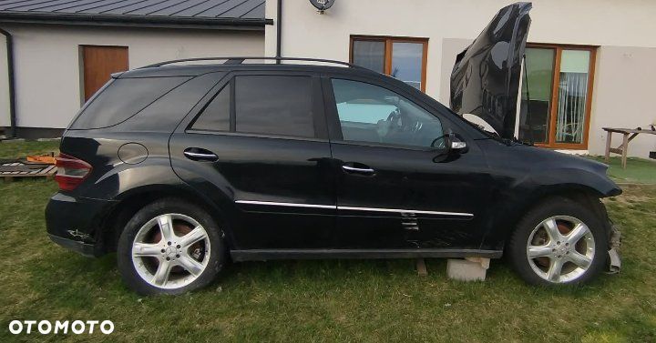 Mercedes-Benz ML 350 4-Matic - 1