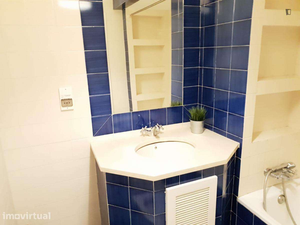 Quarto - localizado em São Bento Lisbon - Grande imagem: 5/8