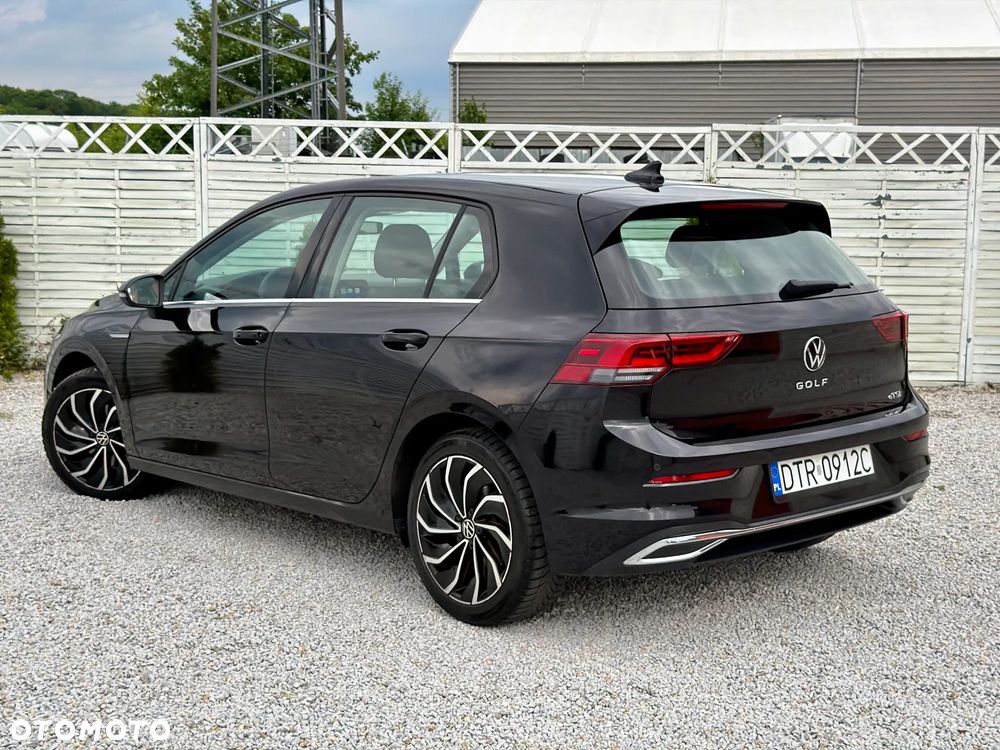 Volkswagen Golf 1.5 eTSI EVO Style DSG - 2