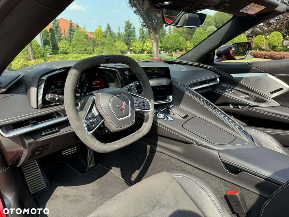 Chevrolet Corvette - 32