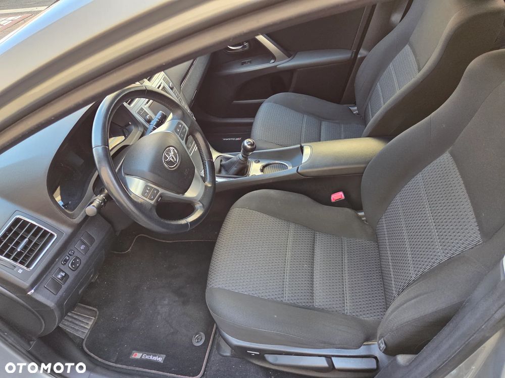 Toyota Avensis 1.8 Executive - 15