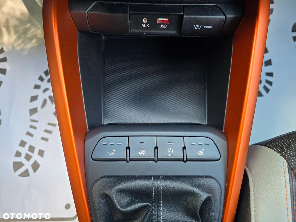 Kia Stonic 1.0 T-GDI 120 Spirit - 28