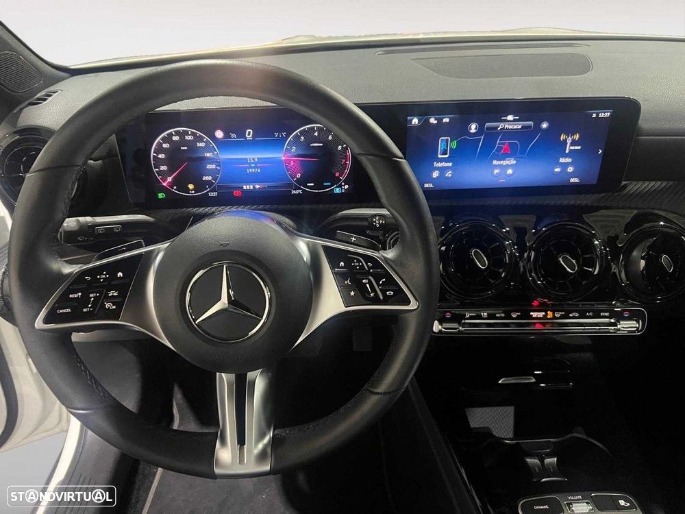 Mercedes-Benz A 200 - 11