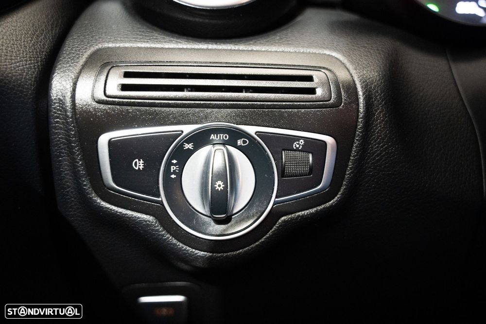 Mercedes-Benz C 300 de Avantgarde - 18