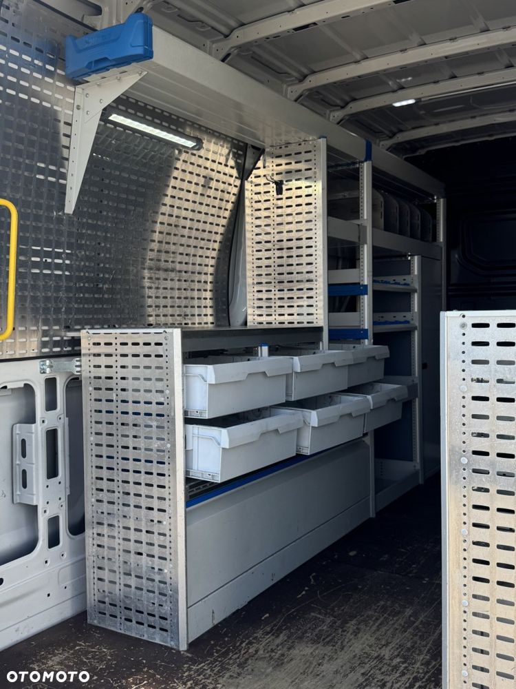 Volkswagen CRAFTER - 12