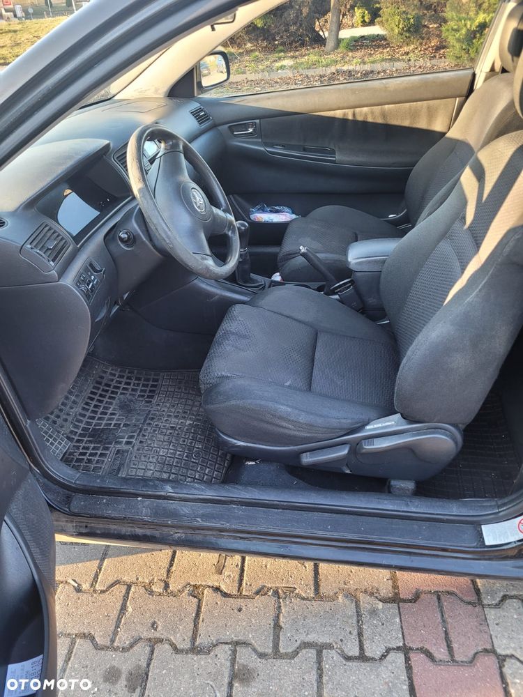 Toyota Corolla - 6