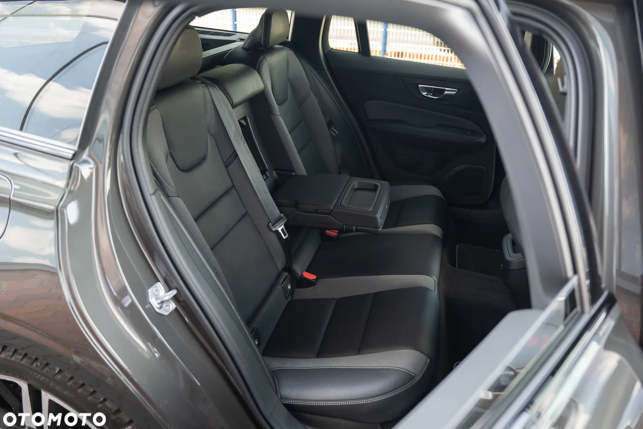 Volvo V60 B5 B Geartronic RDesign - 33