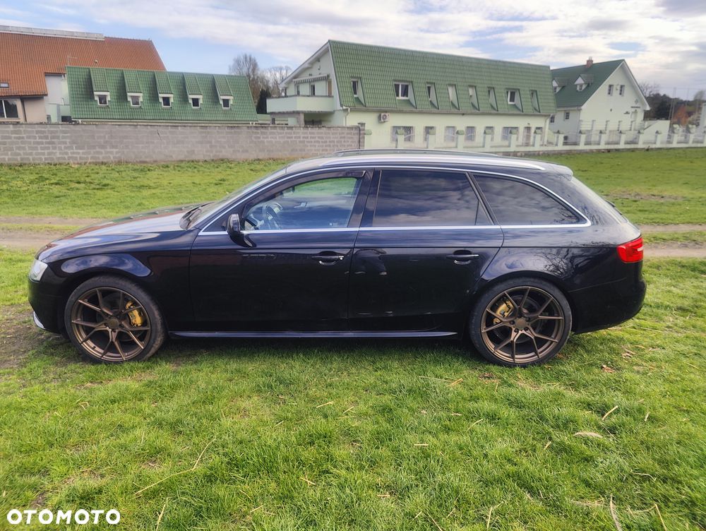 Audi A4 Avant - 4