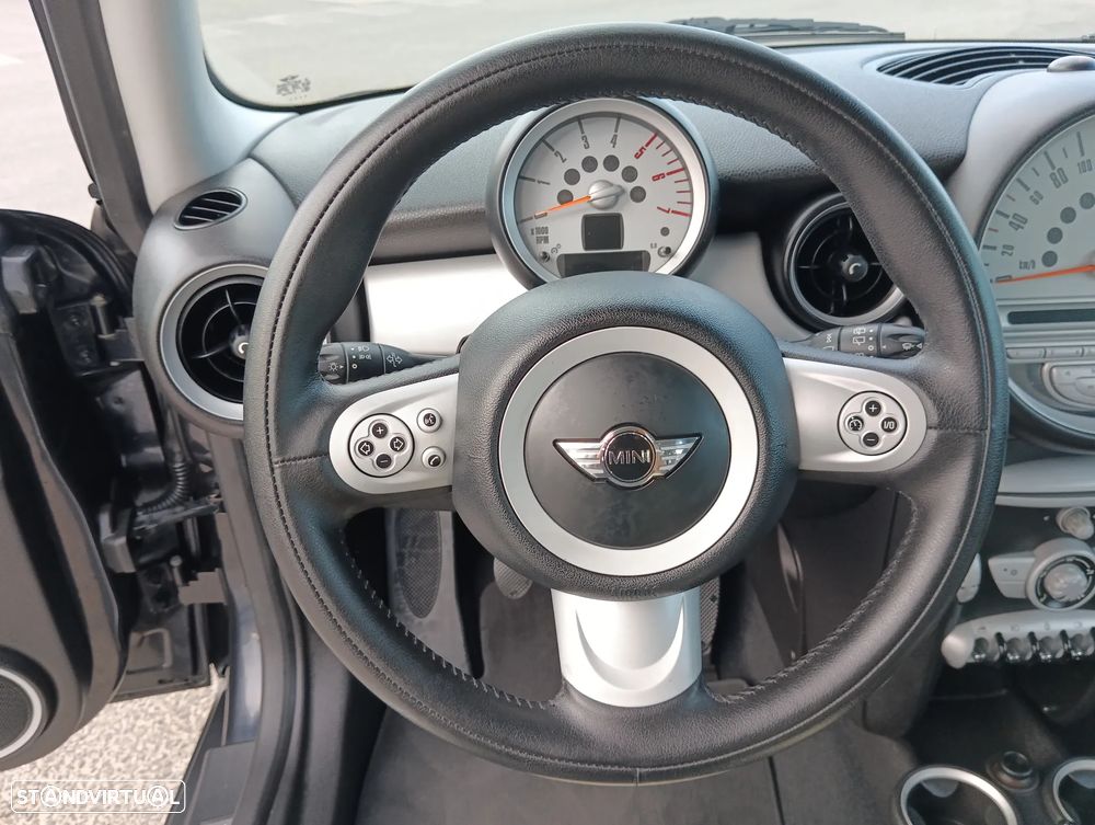 MINI 3 Portas Cooper D - 7