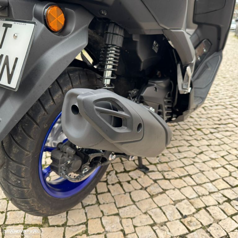 Yamaha NMAX 125 - 11