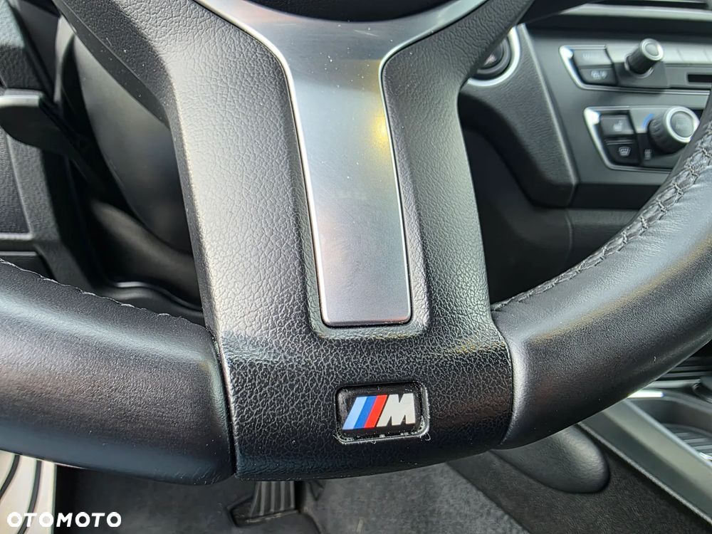 BMW Seria 1 120d xDrive BluePerformance Sport Line - 29