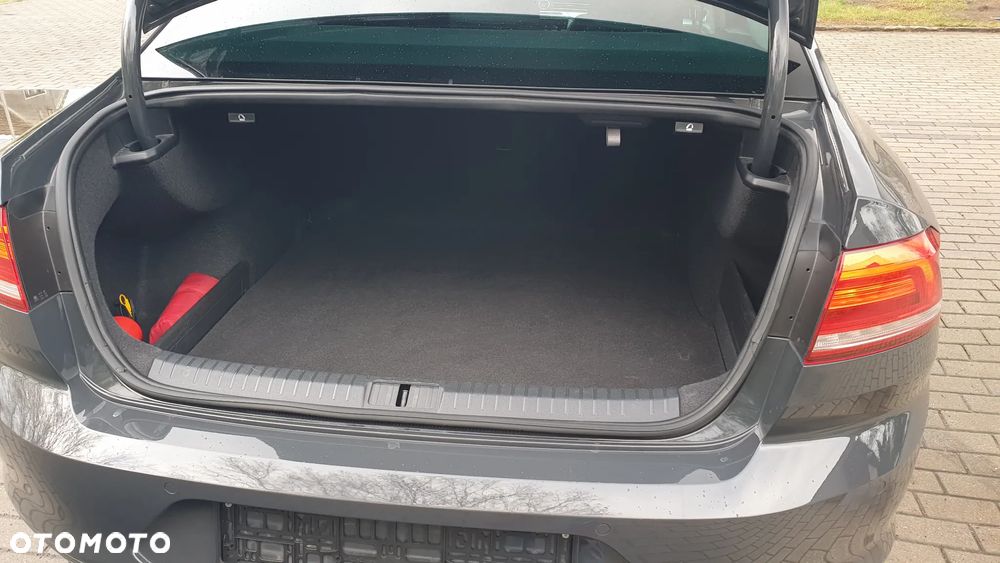 Volkswagen Passat 2.0 TDI BMT Comfortline - 18