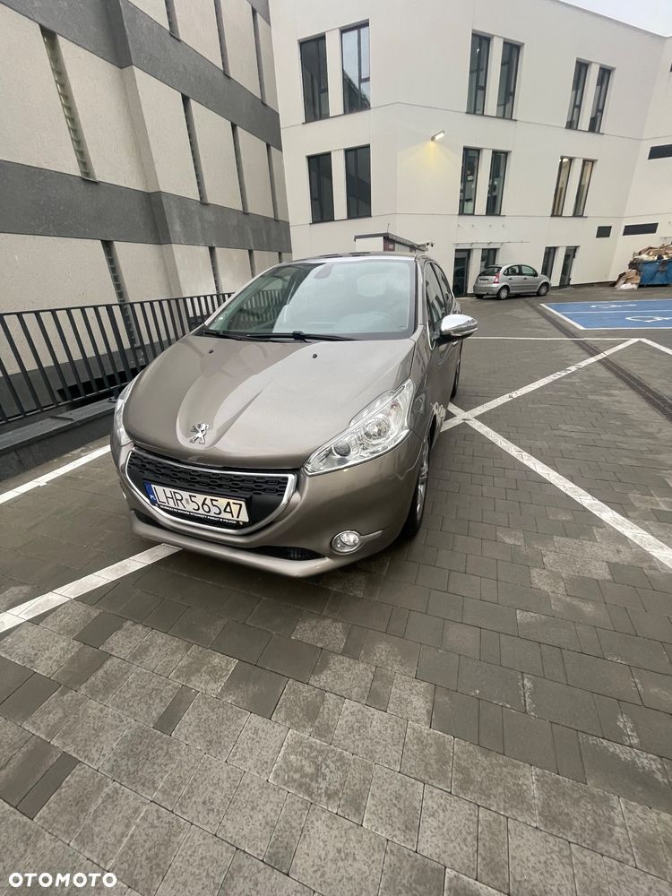 Peugeot 208 82 PureTech Style - 2