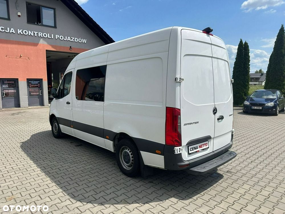 Mercedes-Benz Sprinter - 5