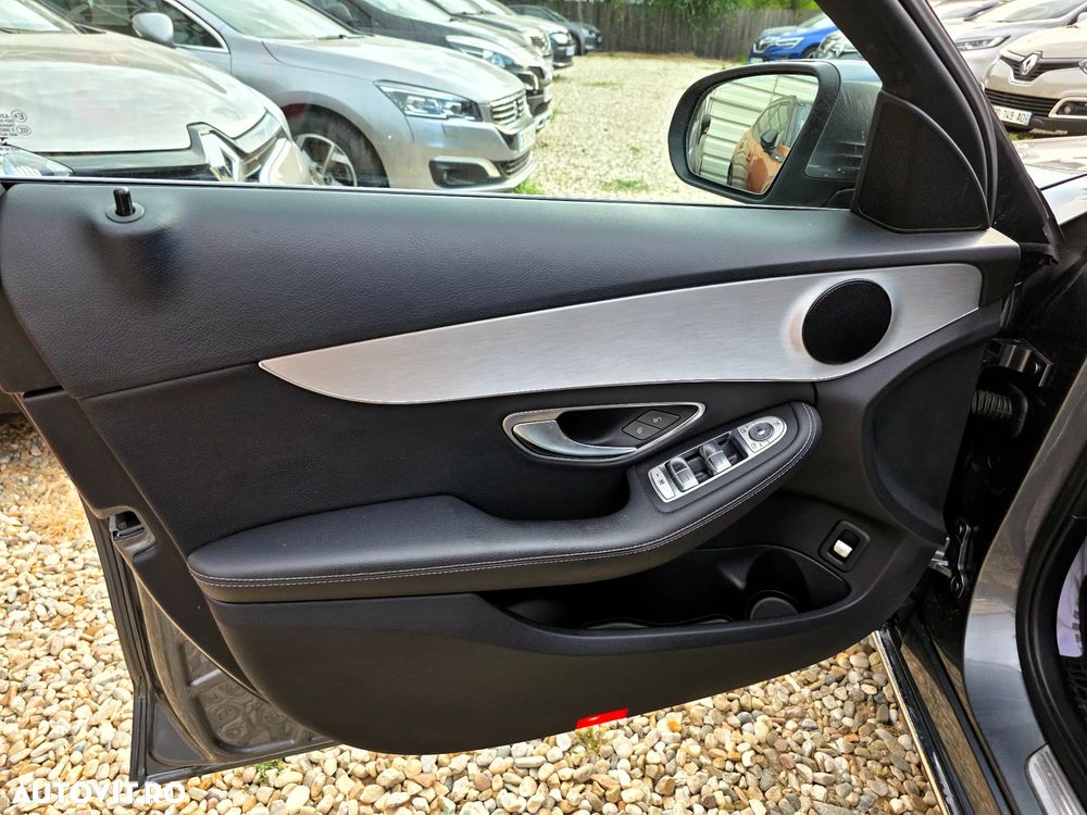 Mercedes-Benz C 220 d 4Matic 7G-TRONIC Exclusive - 21