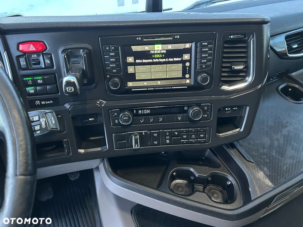 Scania R450 MEGA RETARDER NOWE OPONY / TACHOGRAF NOWEJ GENERACJI / KLIMA POSTOJOWA / LOW DECK / ZBIORNIKI PALIWOWE 1200 L / MOŻLIWA SPRZEDAŻ W ZESTAWIE Z NACZEPĄ !! - 25