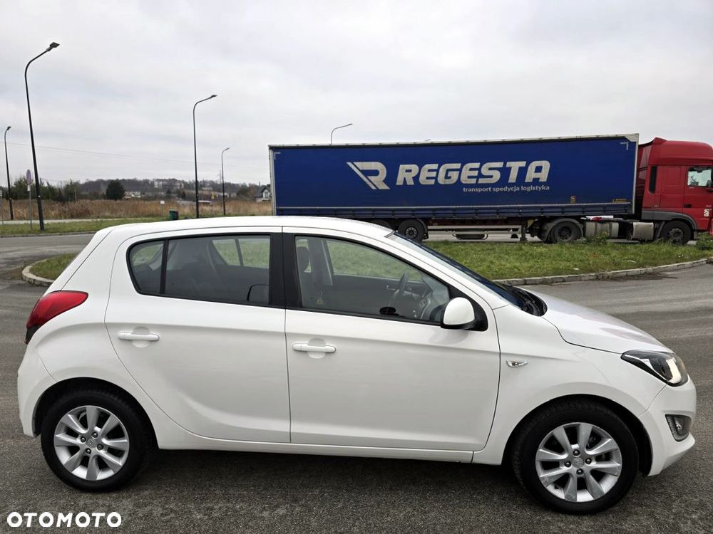 Hyundai i20 1.1 CRDi Comfort - 35