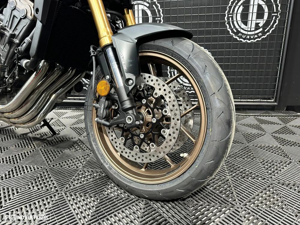 Honda CB 650 R E-CLUTCH 2026 - 6