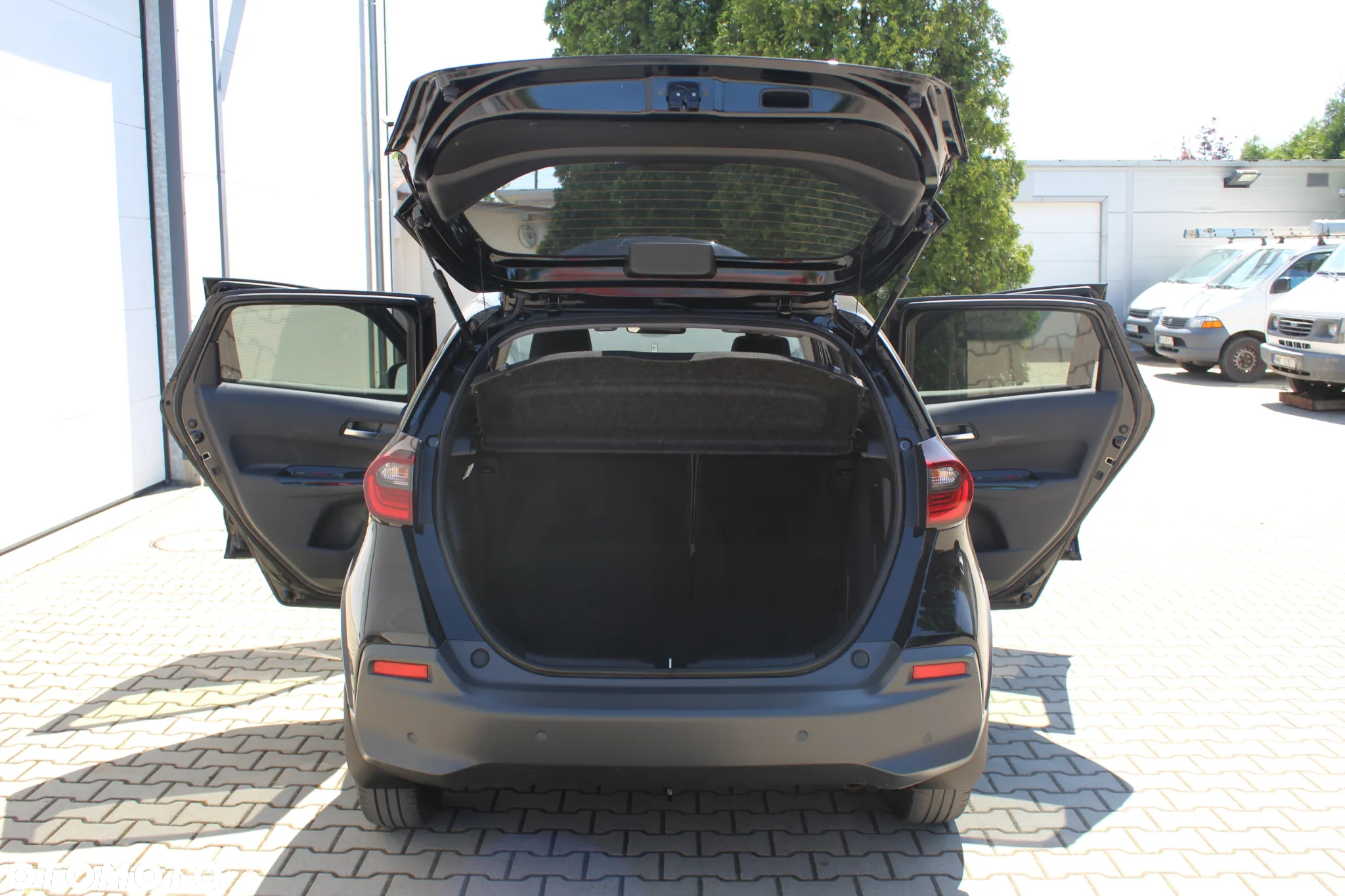 Honda Jazz 1.5 i-MMD Executive Crosstar (Czarny Dach) - 9