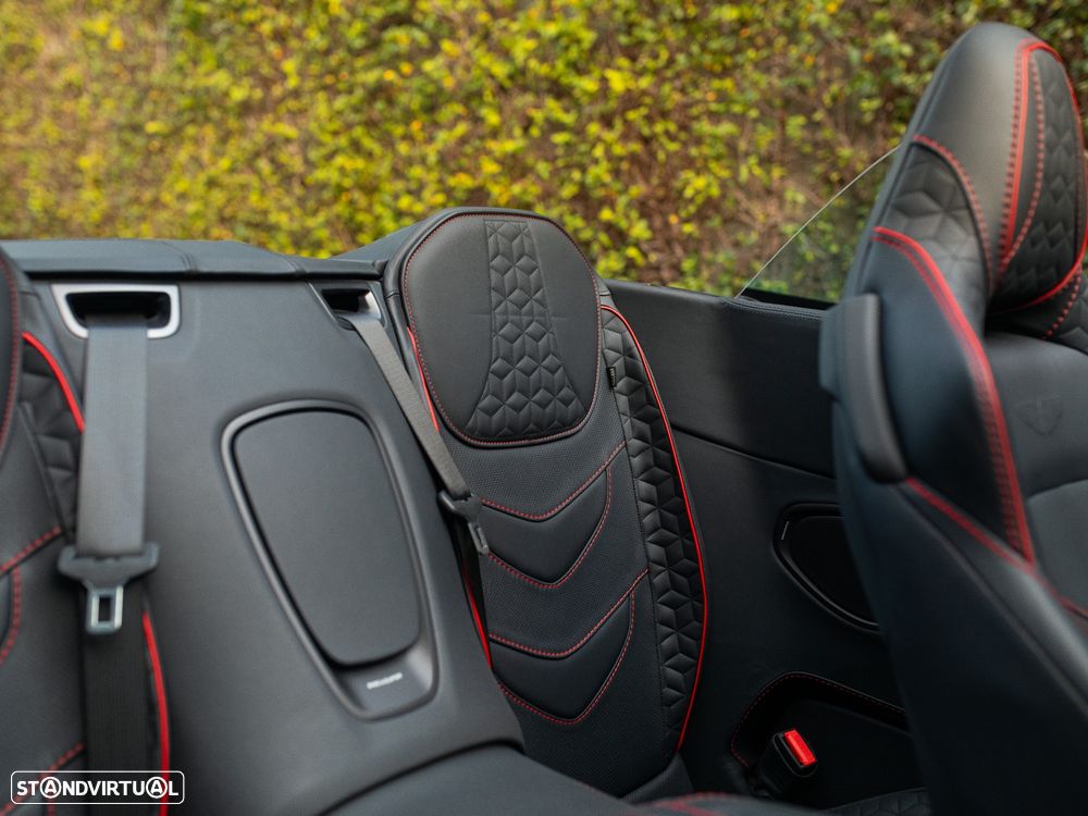 Aston Martin DBS Volante Superleggera - 32