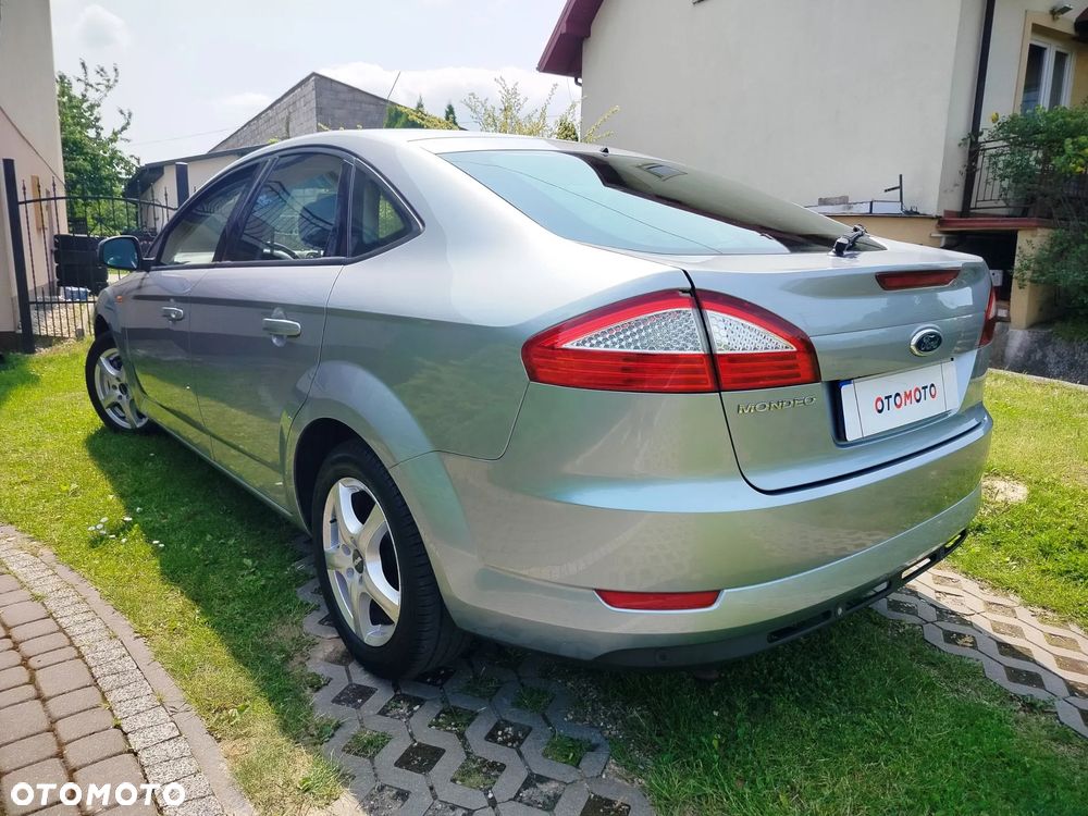 Ford Mondeo 1.6 Ghia X - 10
