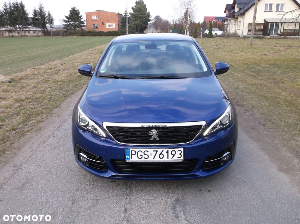 Peugeot 308 PureTech 130 GPF EAT8 Black Edition - 29