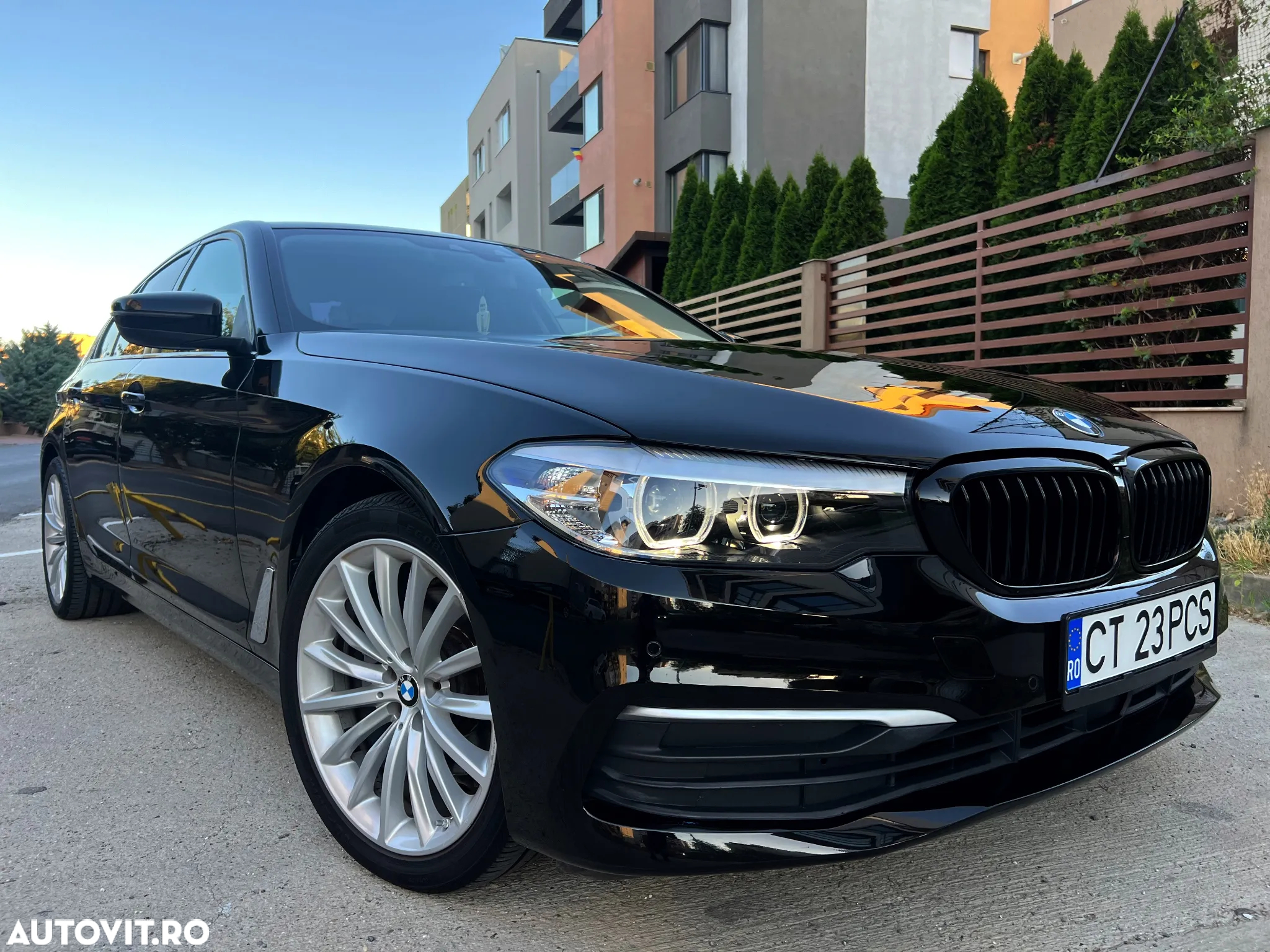 BMW Seria 5 520d AT - 38