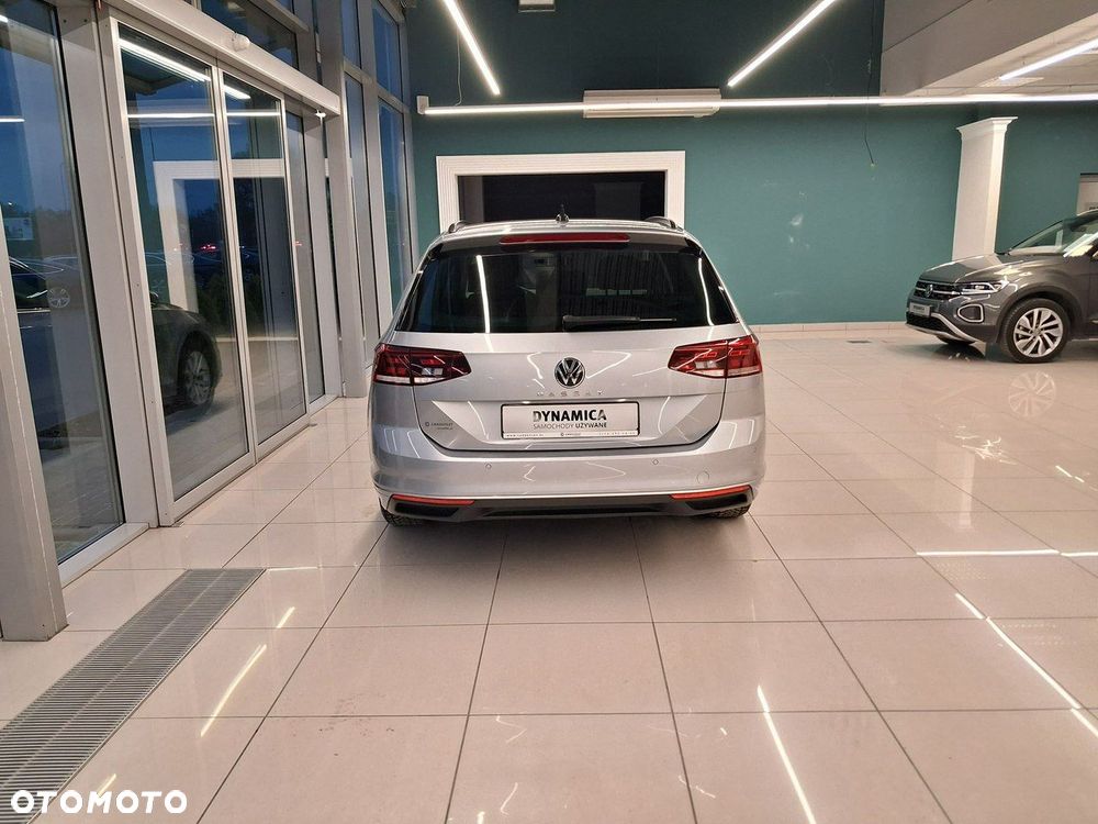 Volkswagen Passat - 6