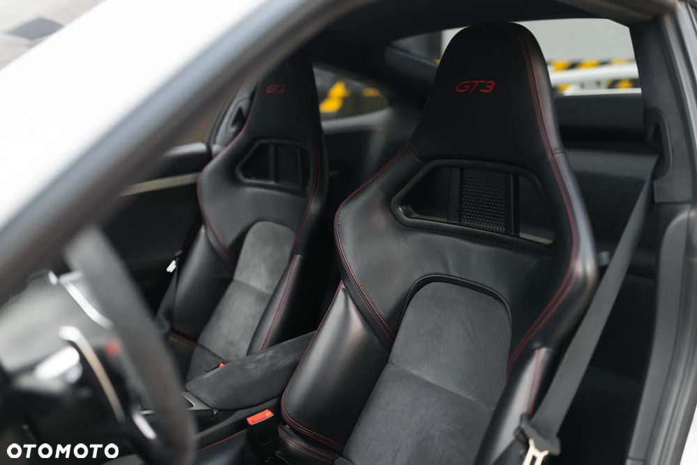 Porsche 911 GT3 - 35