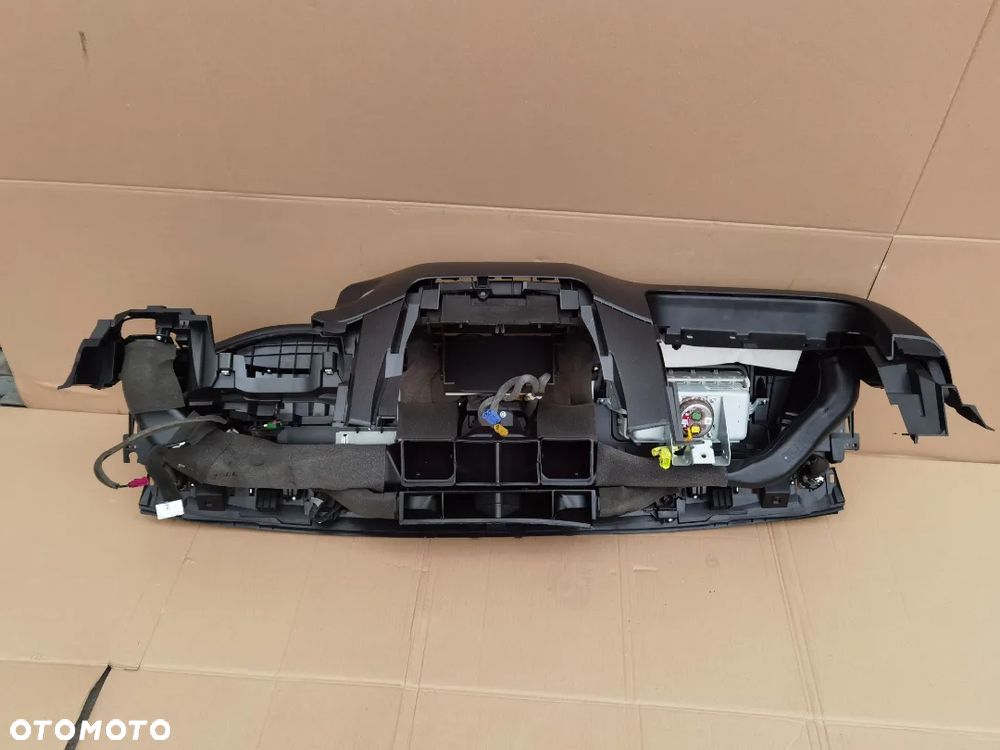 DESKA ROZDZIELCZA KONSOLA SKÓRA MERCEDES W470 X-KLAS - 5