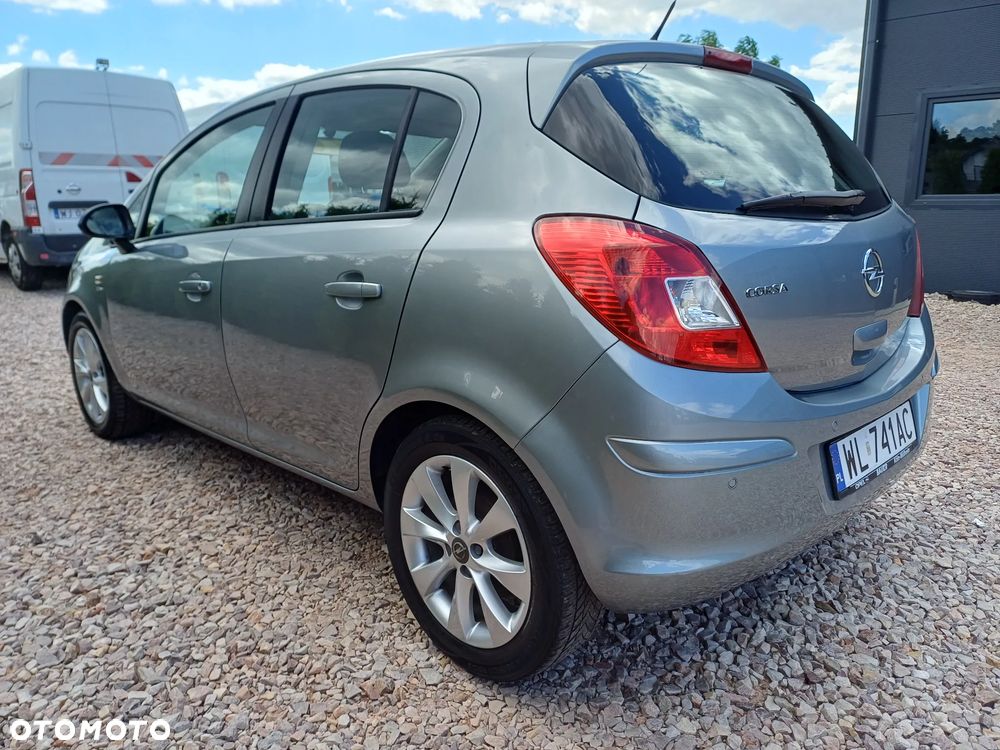 Opel Corsa 1.4 16V Active - 10