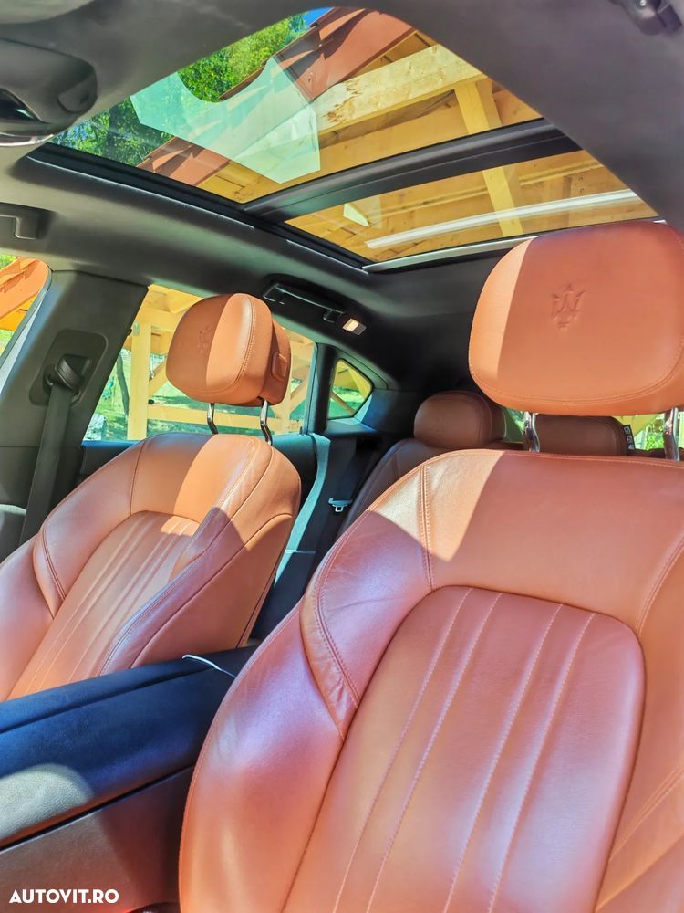 Maserati Levante - 12