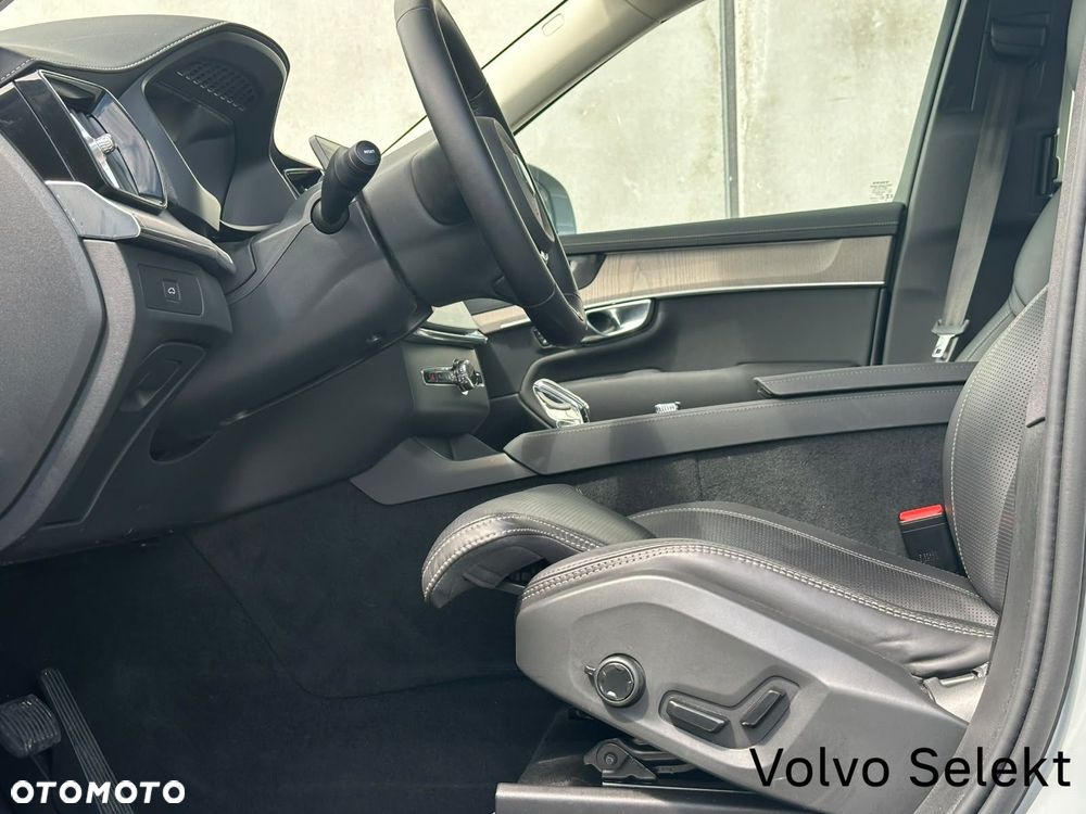 Volvo XC 90 - 23