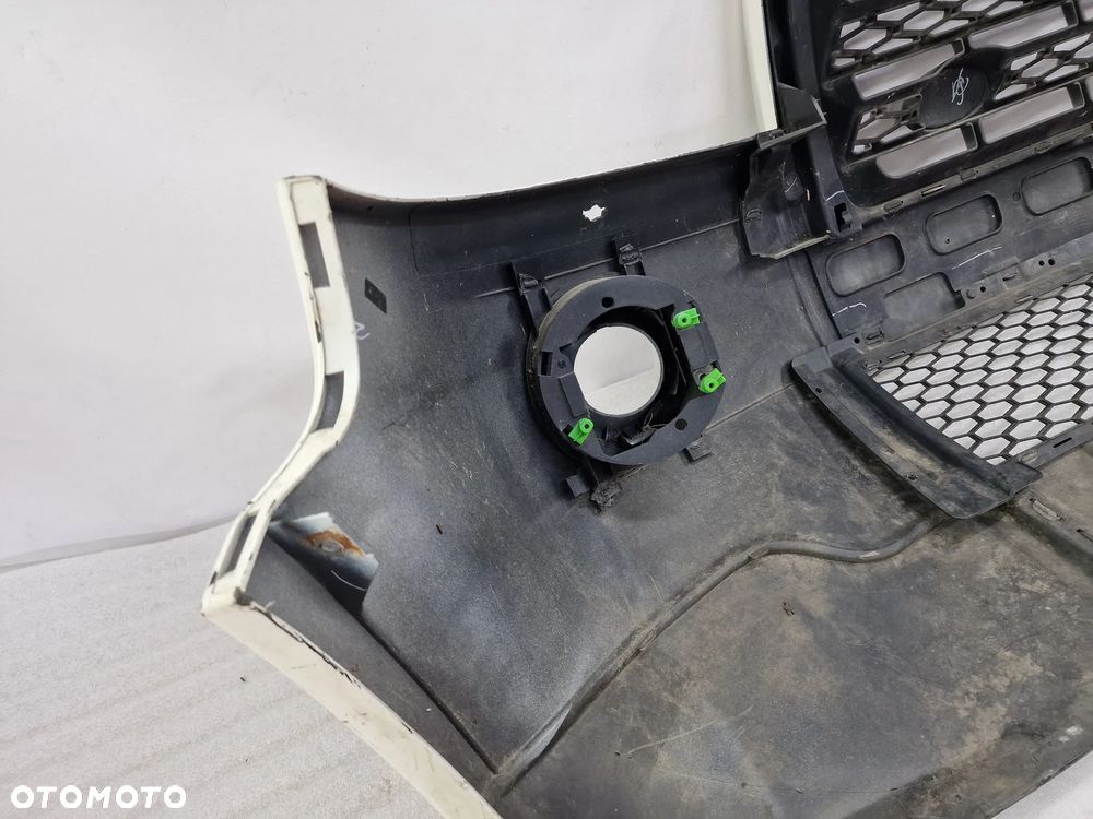 LAND ROVER FREELANDER II 2 07- ŁADNY ZDERZAK PRZEDNI PRZÓD + GRILL + KRATKA , KOLOR BIAŁO - KREMOWY , NR 6H52-17D957-A , NR AUKCJI NZ1123 - 24