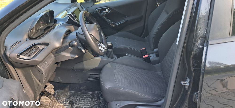 Peugeot 208 1.6 BlueHDi Active S&S - 16