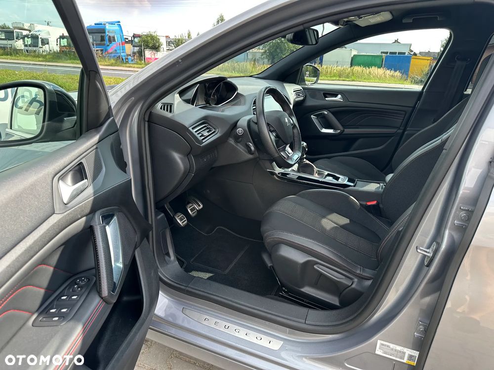 Peugeot 308 1.2 PureTech GPF GT Pack S&S - 16