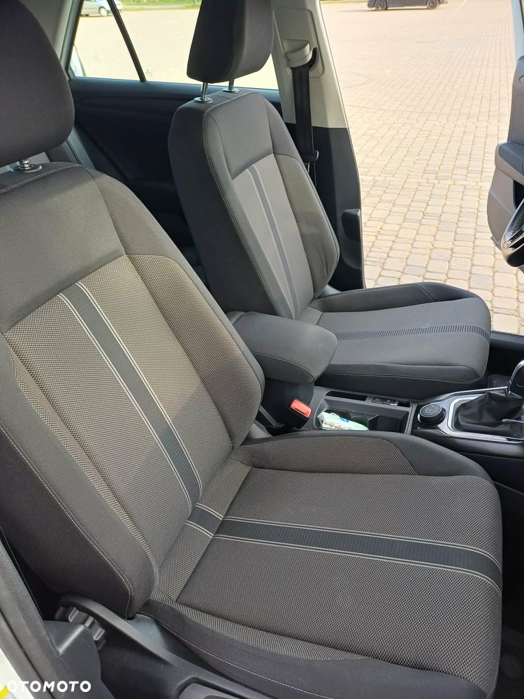 Volkswagen T-Roc 2.0 TDI SCR 4MOTION DSG Style - 15