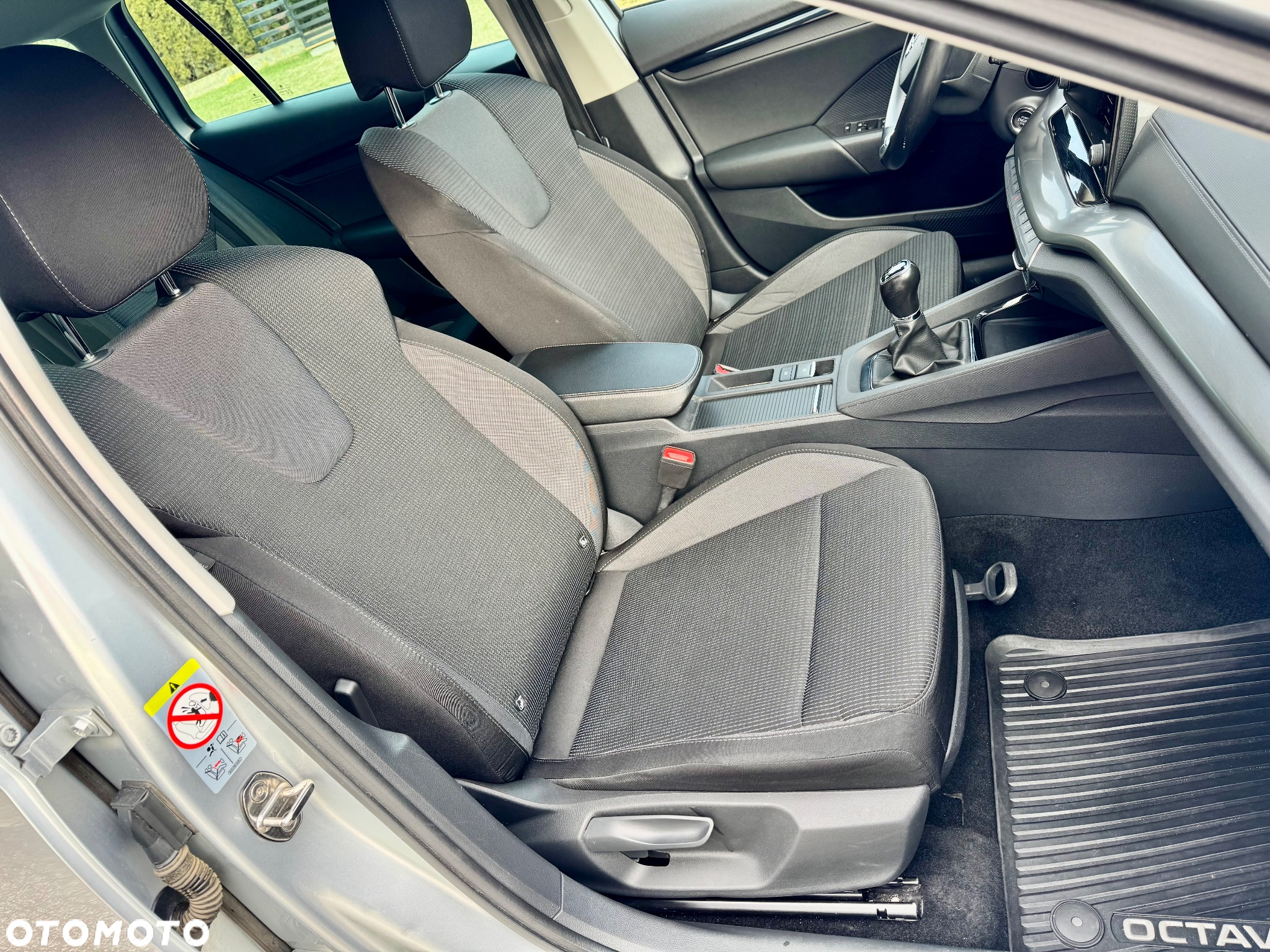 Skoda Octavia ver-2-0-tdi-scr-style - 16
