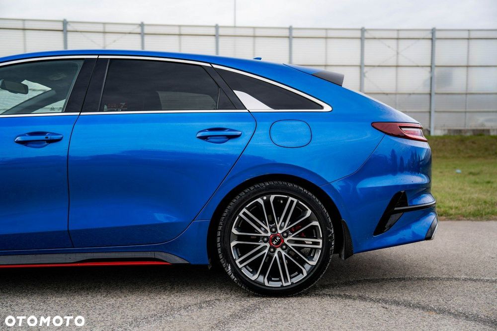 Kia ProCeed 1.6 T-GDI GT DCT - 12