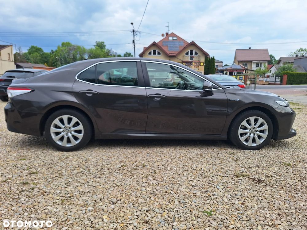 Toyota Camry 2.5 Hybrid Comfort CVT - 11