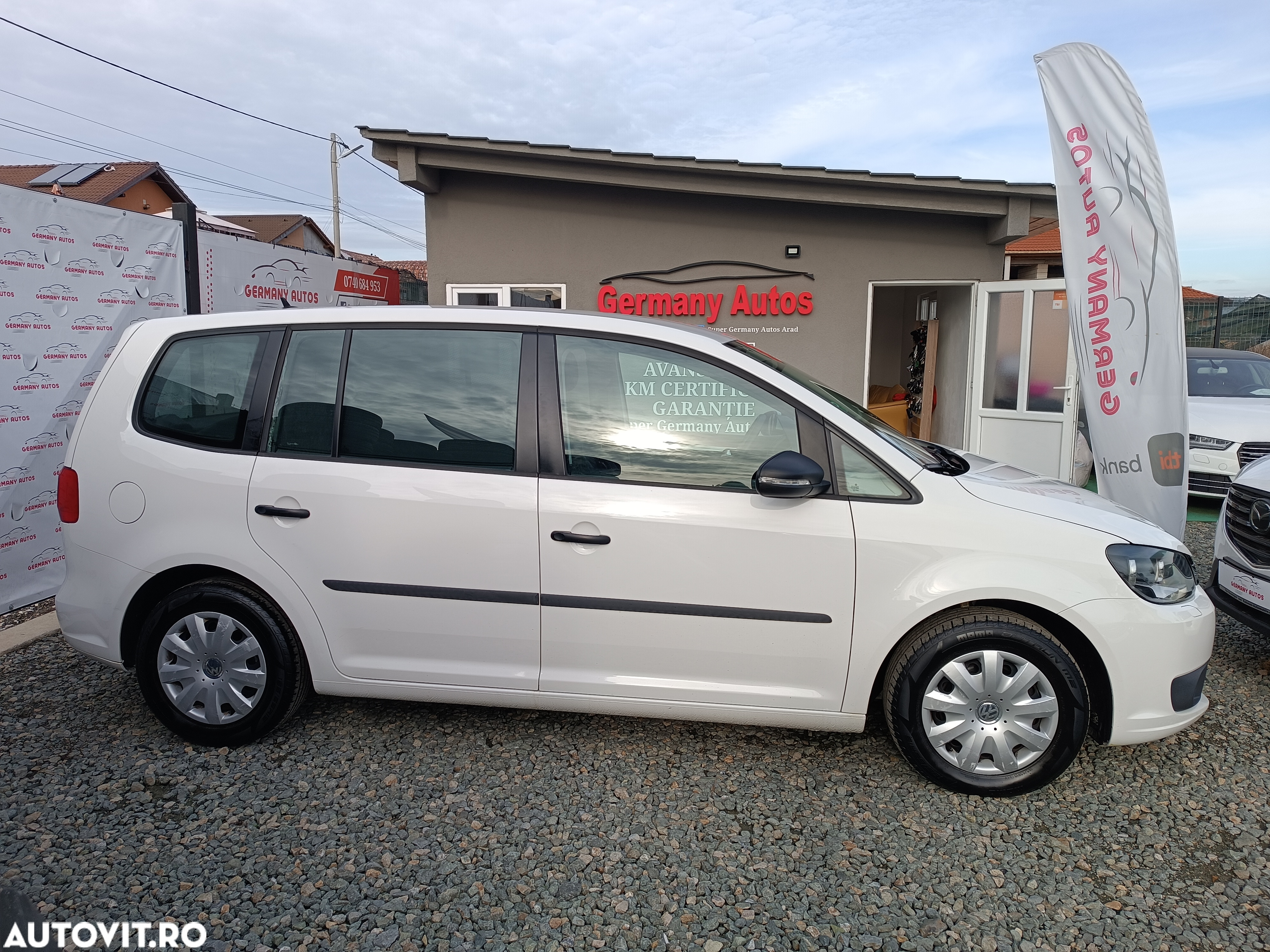 Volkswagen Touran 1.6 TDI BlueMotion Technology Comfortline - 2