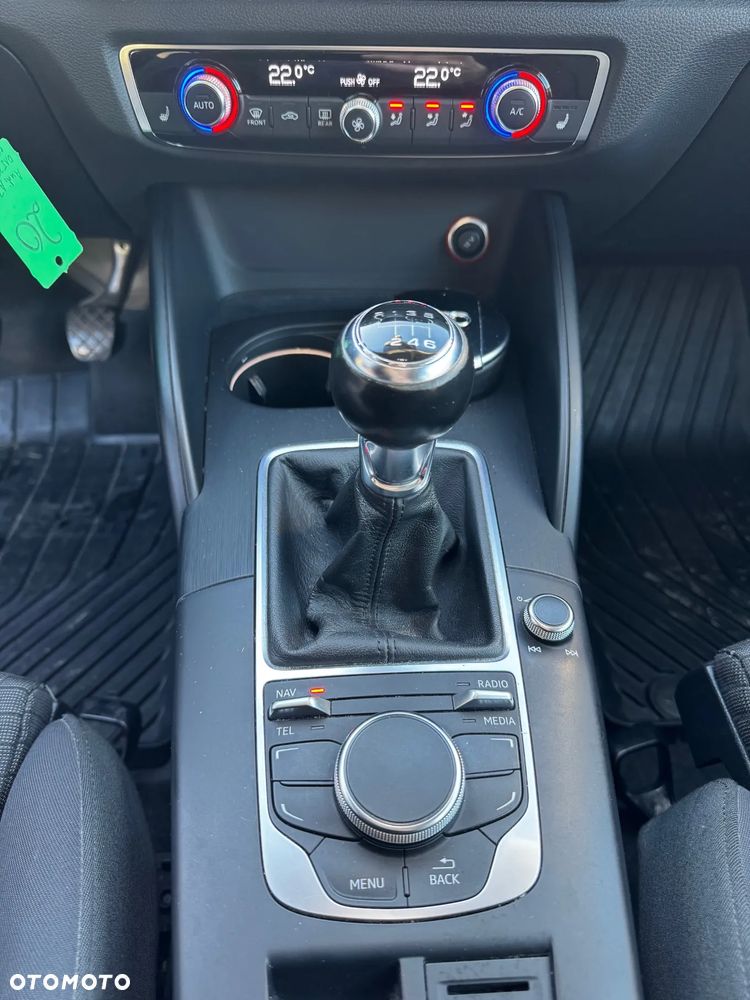 Audi A3 3-drzwiowe 1.4 TFSI Ambiente - 9