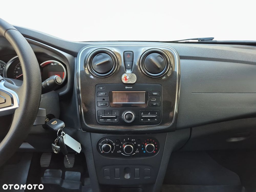 Dacia Logan 0.9 TCe Laureate S&S - 9