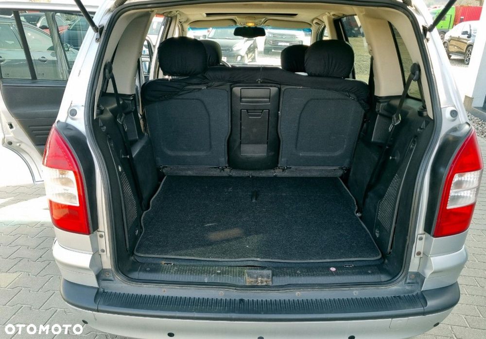 Opel Zafira - 9