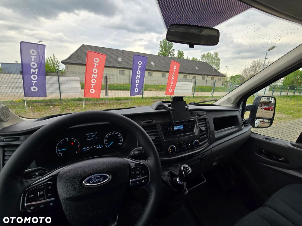 Ford Transit - 28
