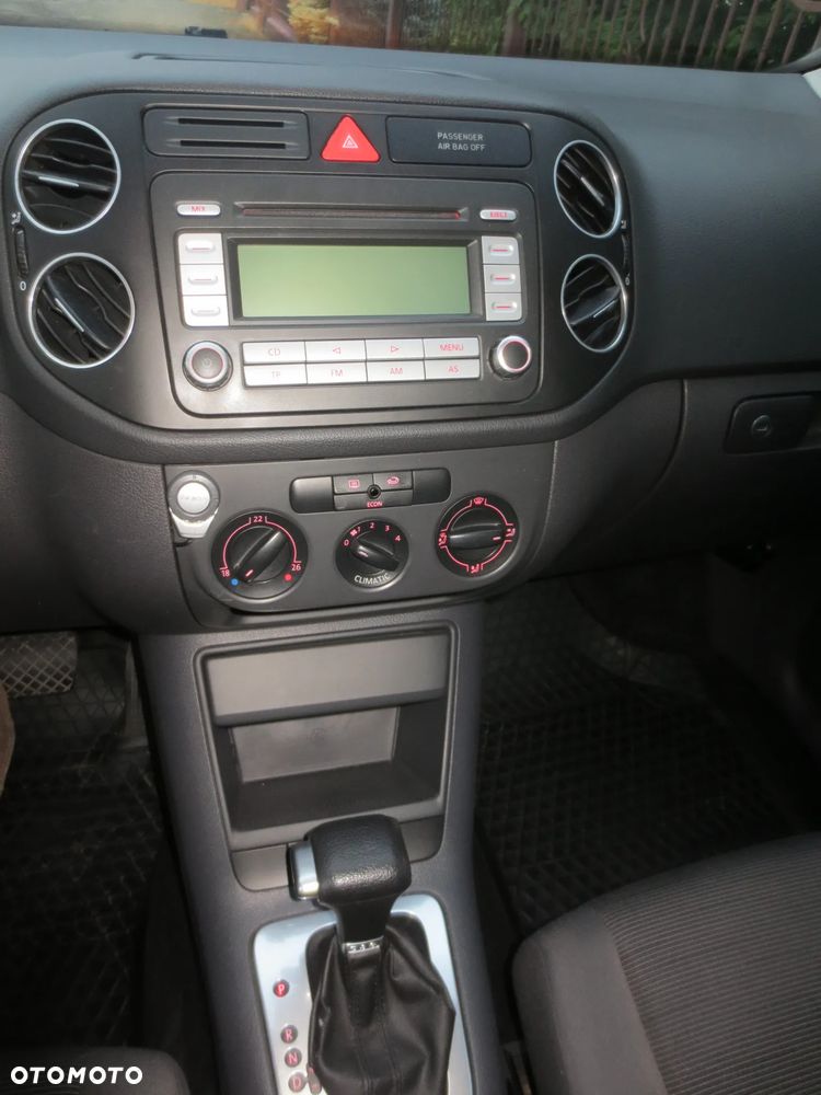 Volkswagen Golf Plus 1.9 TDI DPF Trendline DSG - 25